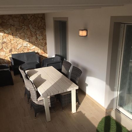 Residence Elegance Ville Ed Appartamenti A Porto Pino Bagian luar foto