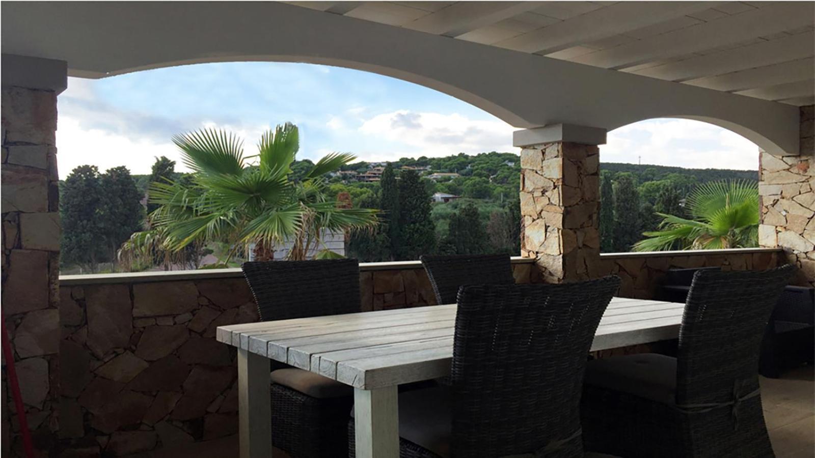 Residence Elegance Ville Ed Appartamenti A Porto Pino Bagian luar foto