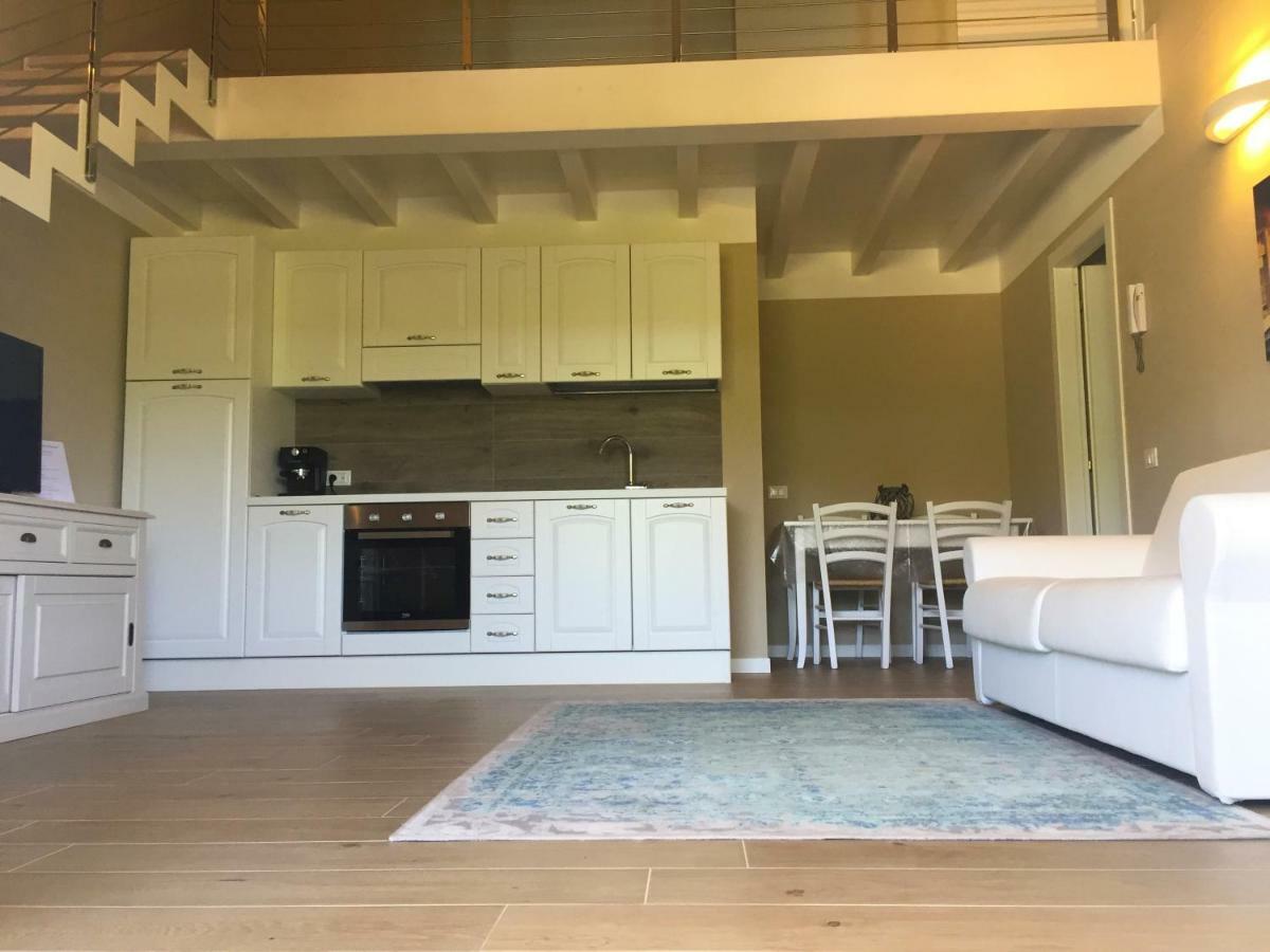 Residence Elegance Ville Ed Appartamenti A Porto Pino Bagian luar foto